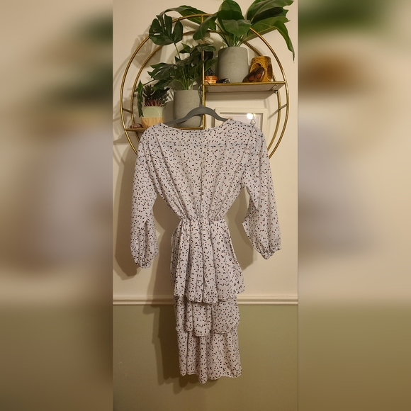 Gorgeous Ruffle Dress - Picture 2 of 4